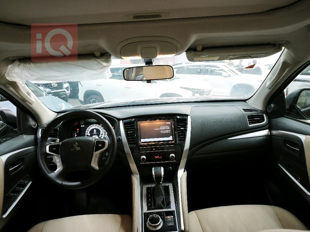 ميتسوبيشي مونتيرو